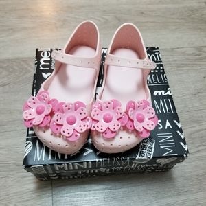 Mini Melissa Furadinha Perforated Flower Mary Jane